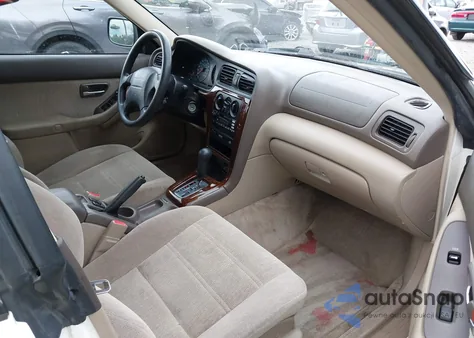 2001 Subaru Outback z USA, uszkodzony, nr VIN 4S3BH675717633738